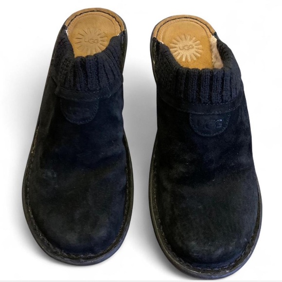 UGG Shoes - UGG Gael Black Suede Knit Clogs Sz 8